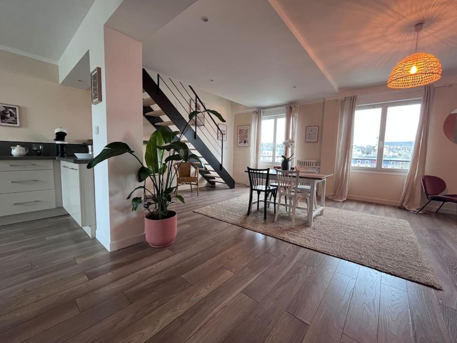 Le Saint Pierre Grand Duplex Hyper Centre, Port *